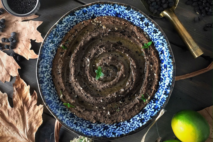 Siyah Nohutlu Humus
